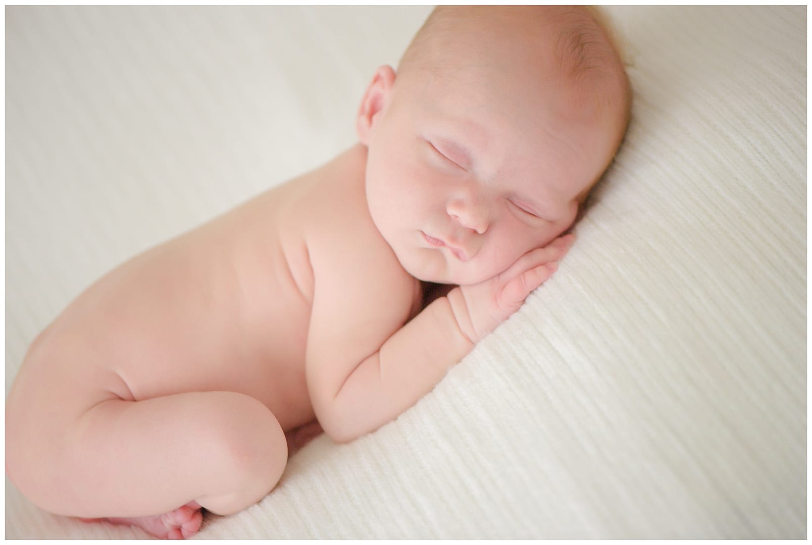 Boise newborn baby. Photos by Tiffany Hix Photography.