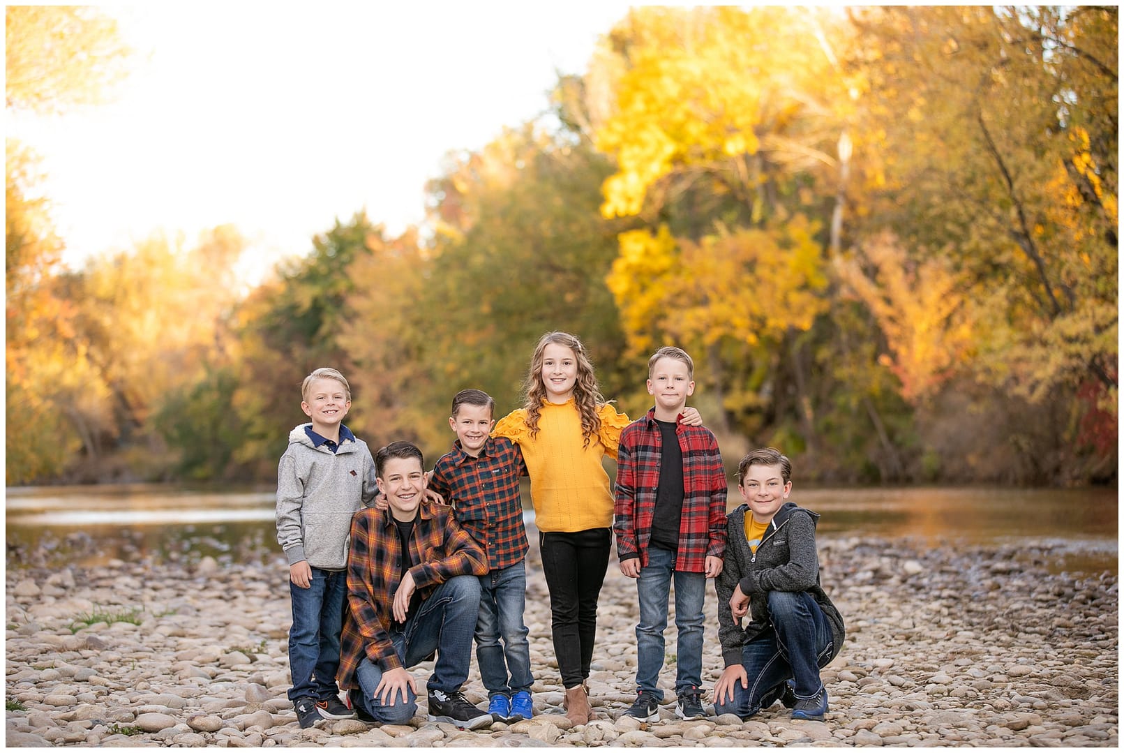 Six siblings pose for Boise family portrait. Photos by Tiffany Hix Photography.